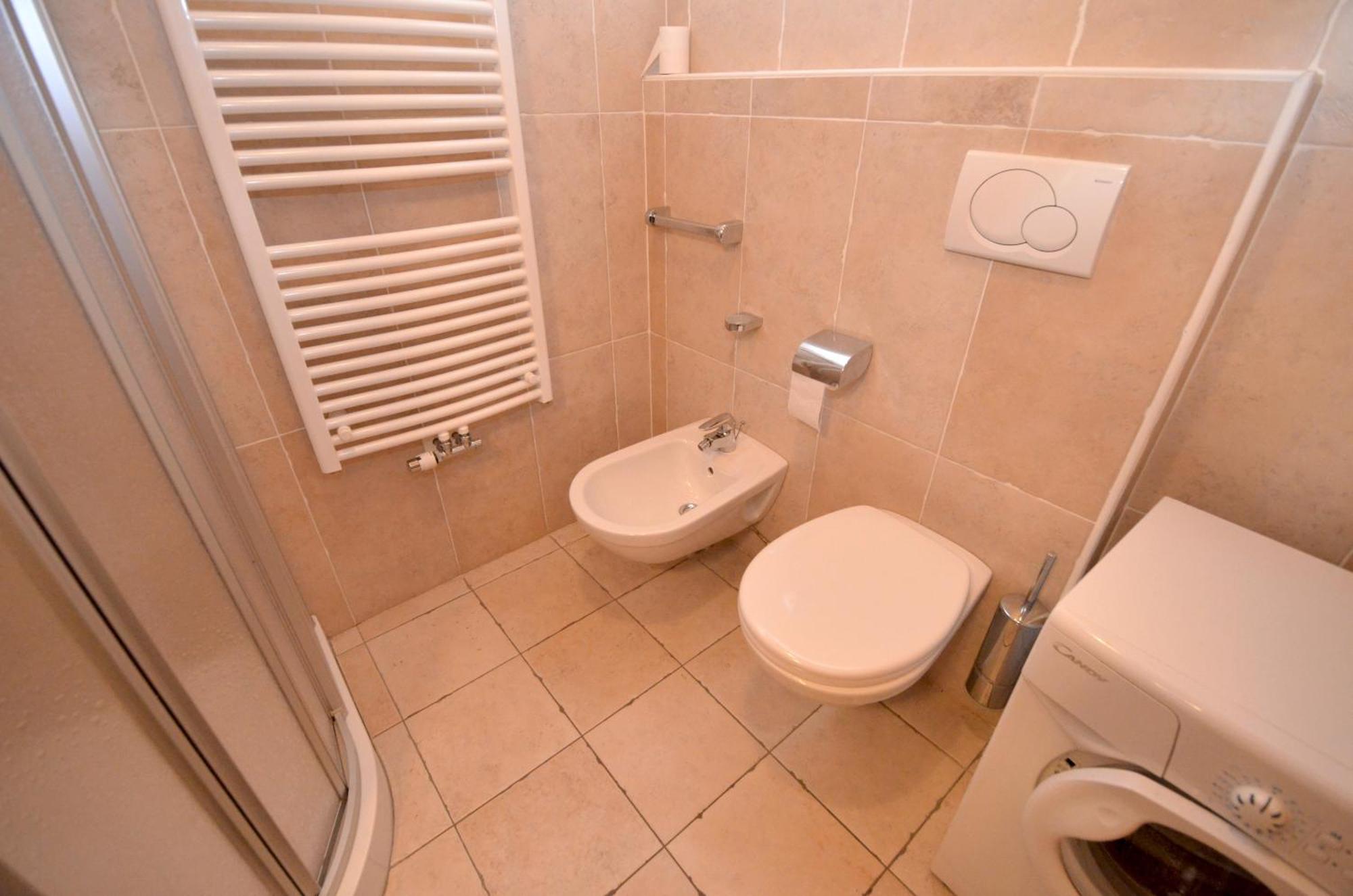 Aurturist Miramonti S. Candido San Candido Chambre photo