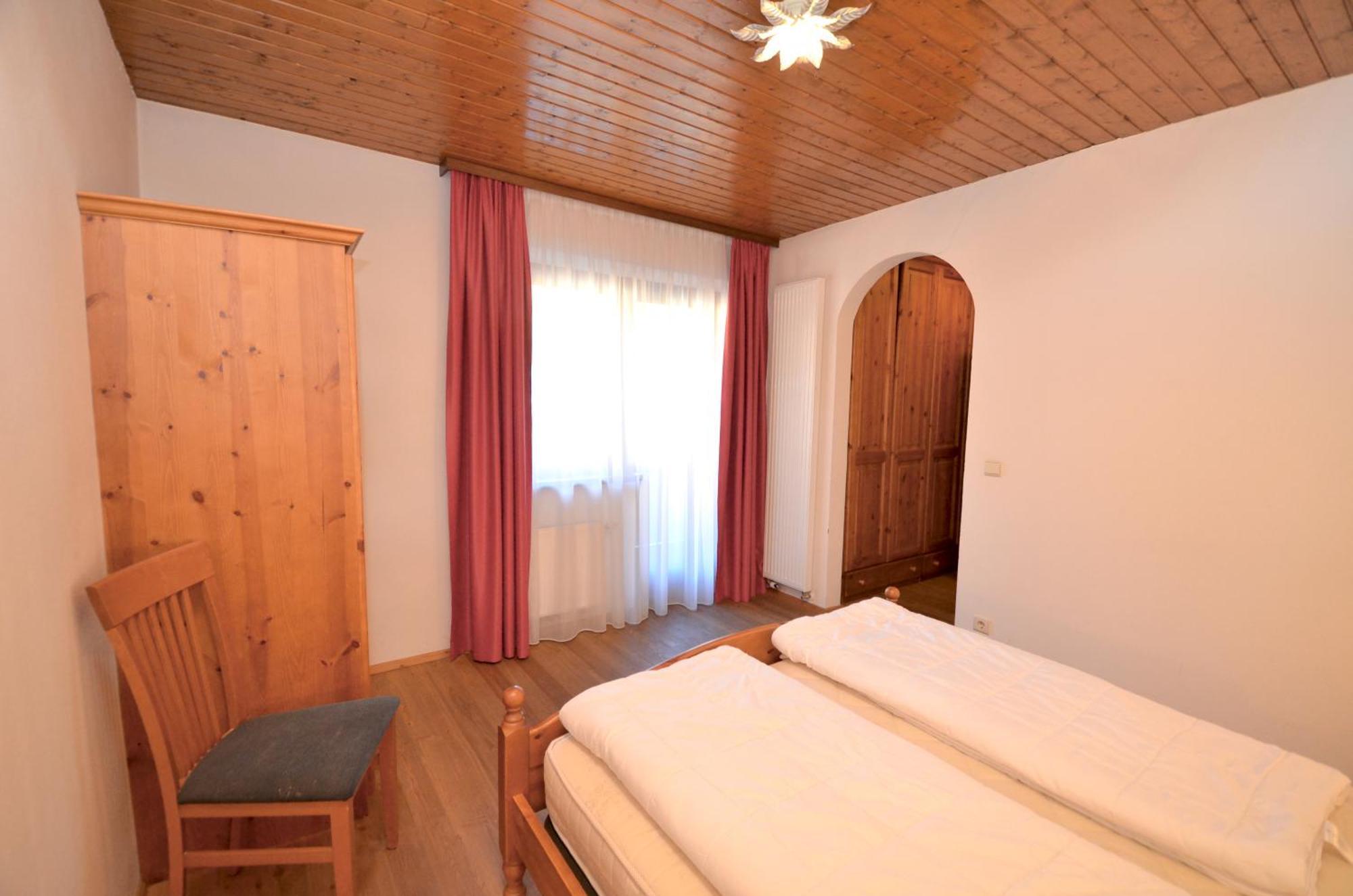 Aurturist Miramonti S. Candido San Candido Chambre photo